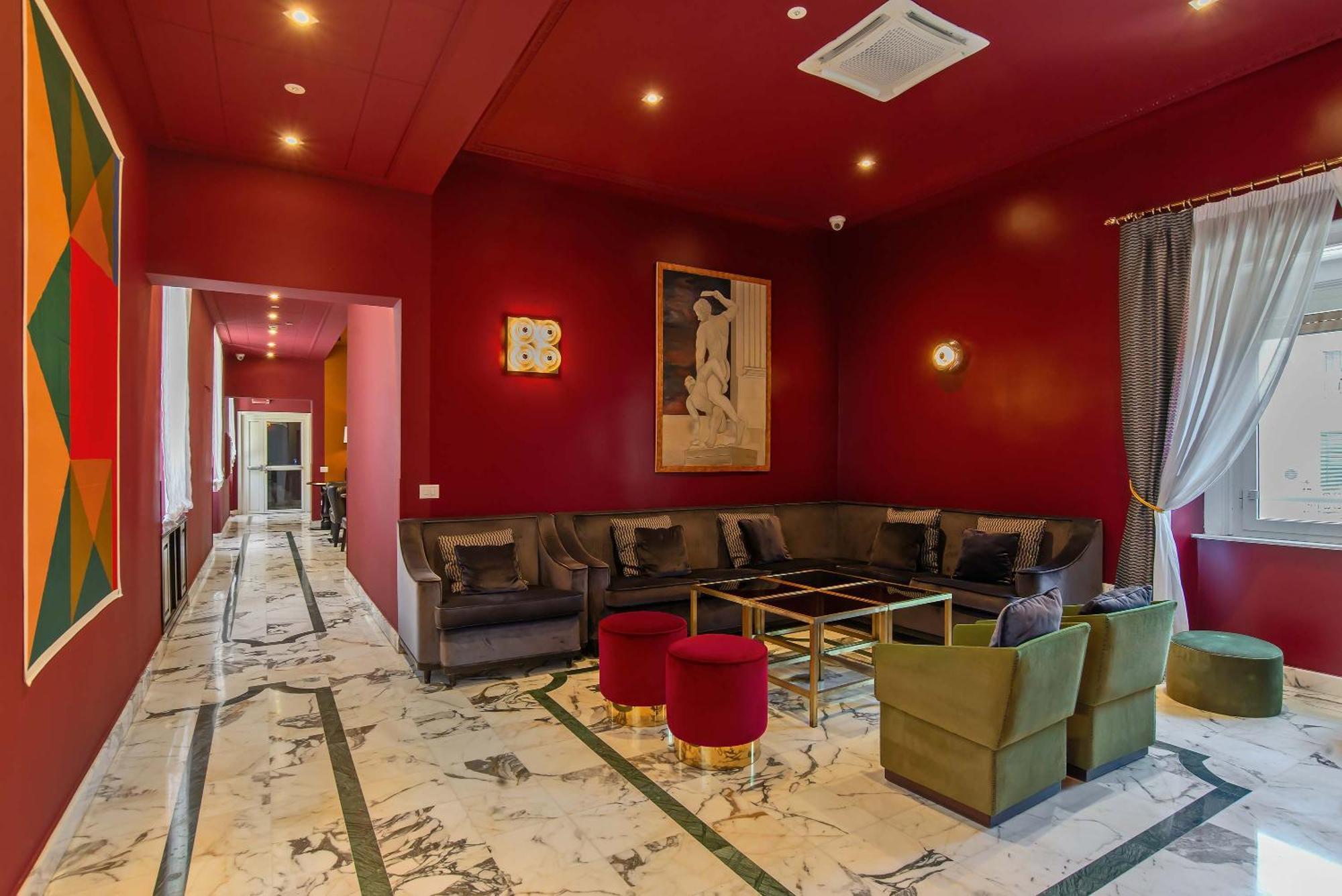 Boutique Metro 900 Hotel 4*